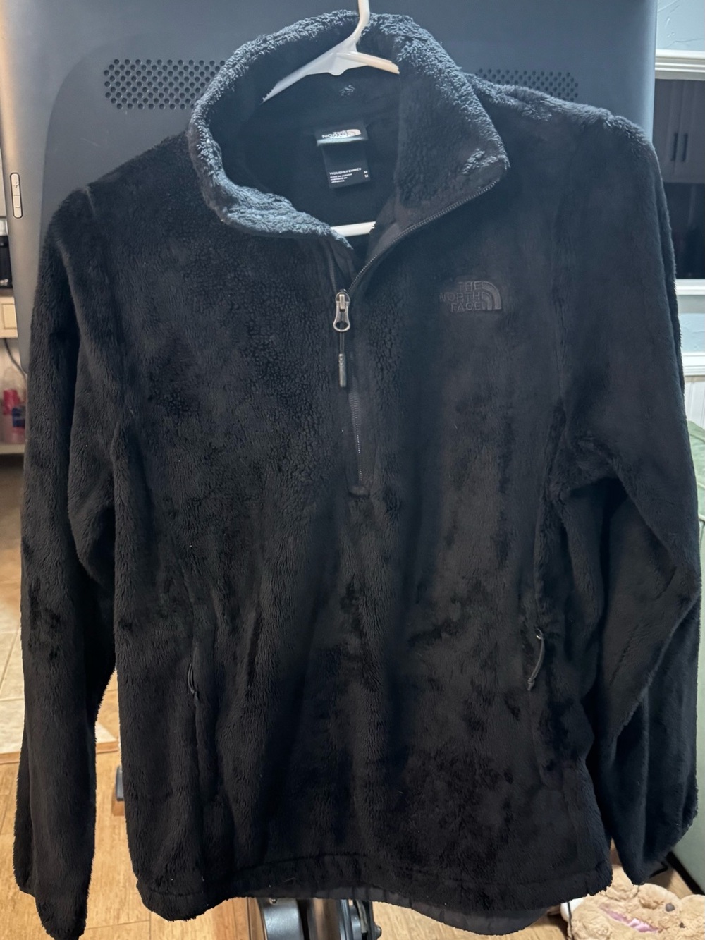 The North Face Black Fleece Pullover with Logo Tag